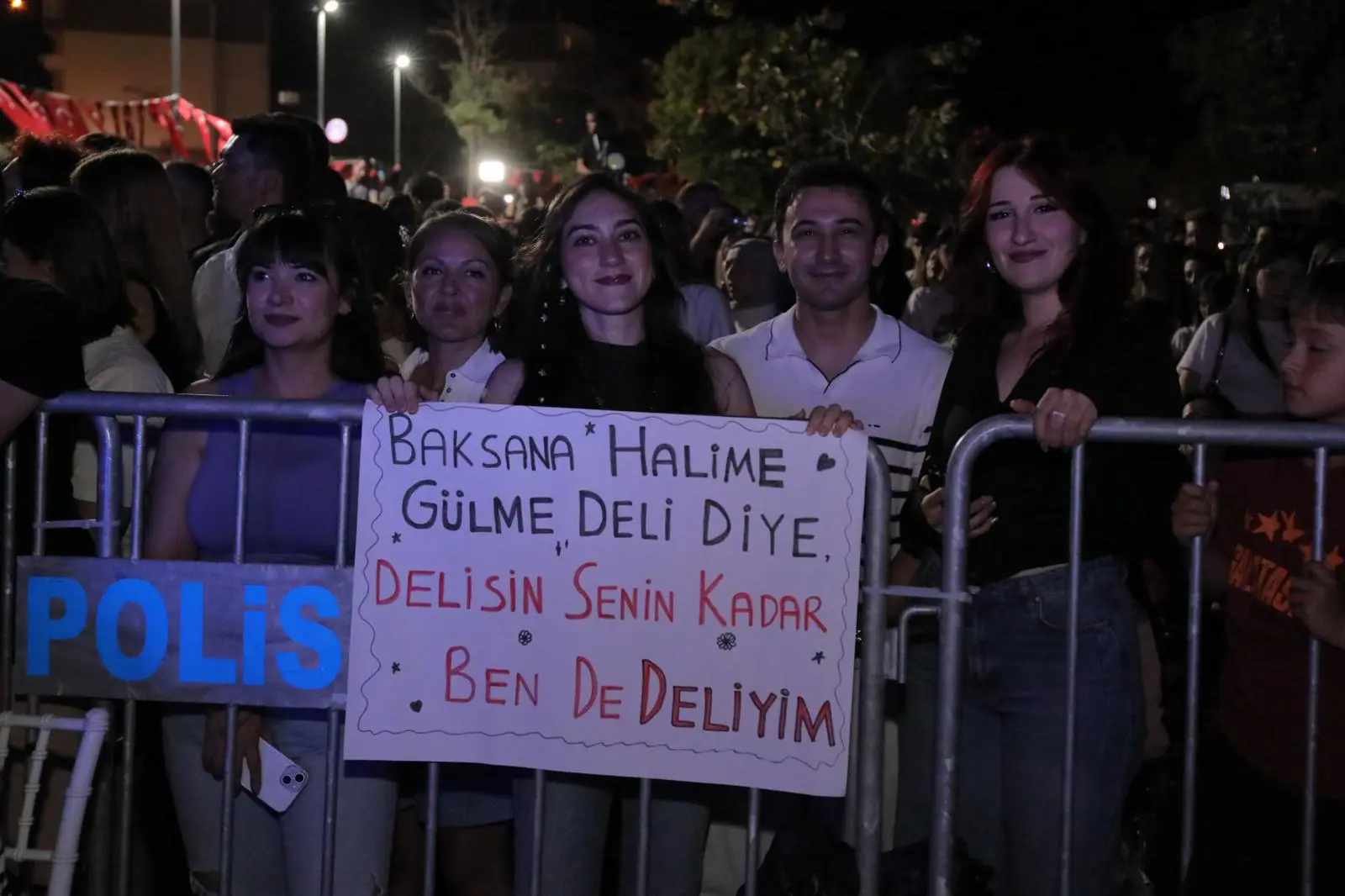 BİNLERCE EDİRNELİ 30 AĞUSTOS COŞKUSUNDA BULUŞTU galeri görseli